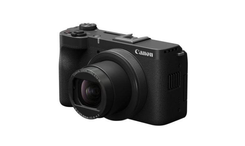 Můj nový miláček, který si co nejrychleji zakoupím. Děkuji panu Gregorovi z AFota na Mendlově náměstí v Brně, za konzultaci, který mi tento fotoaparát doporučil.