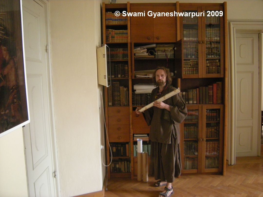 Studium archivních materiálů na faře ve Křtinách (2009).